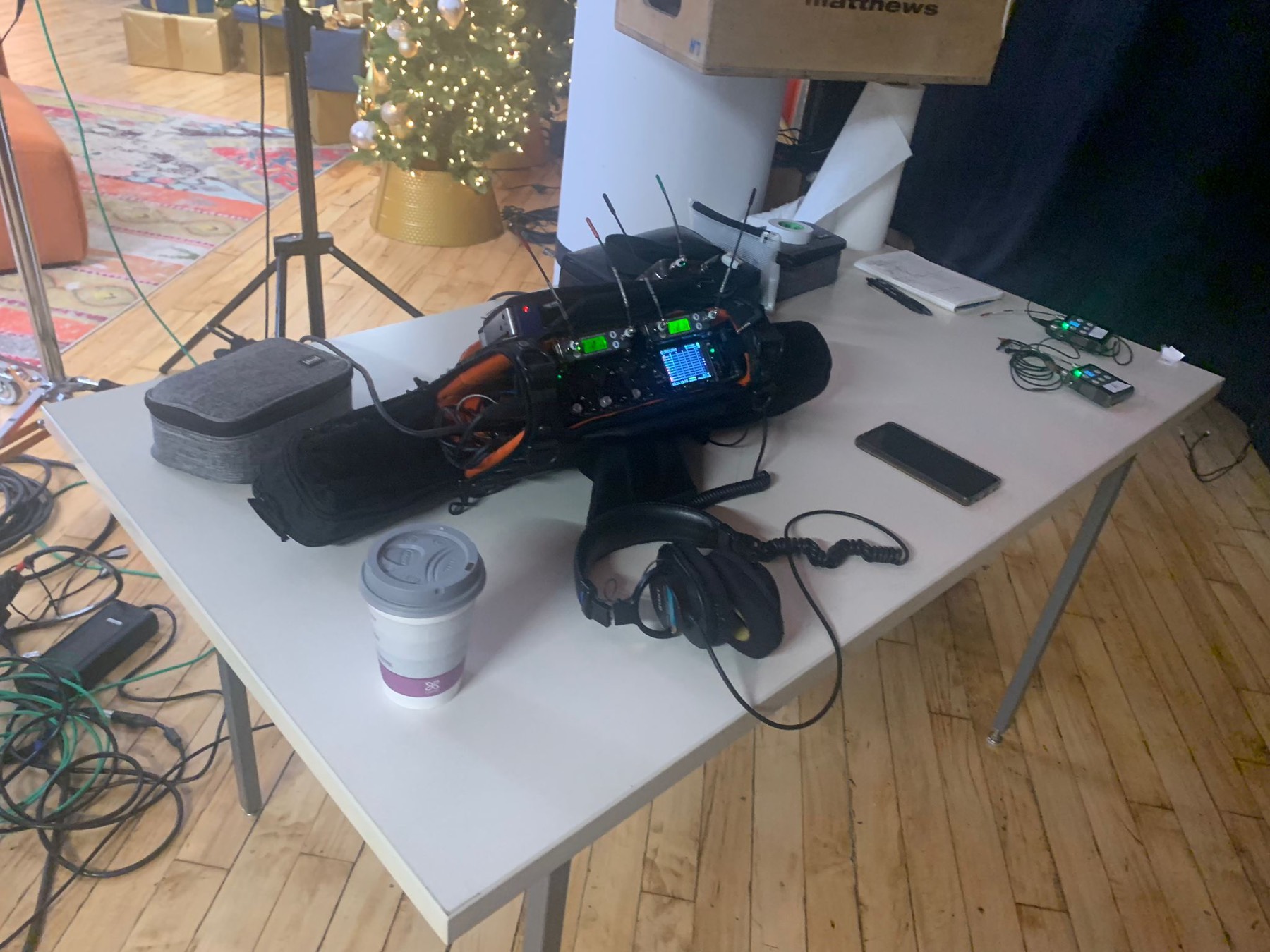 A 633 sound mixing device